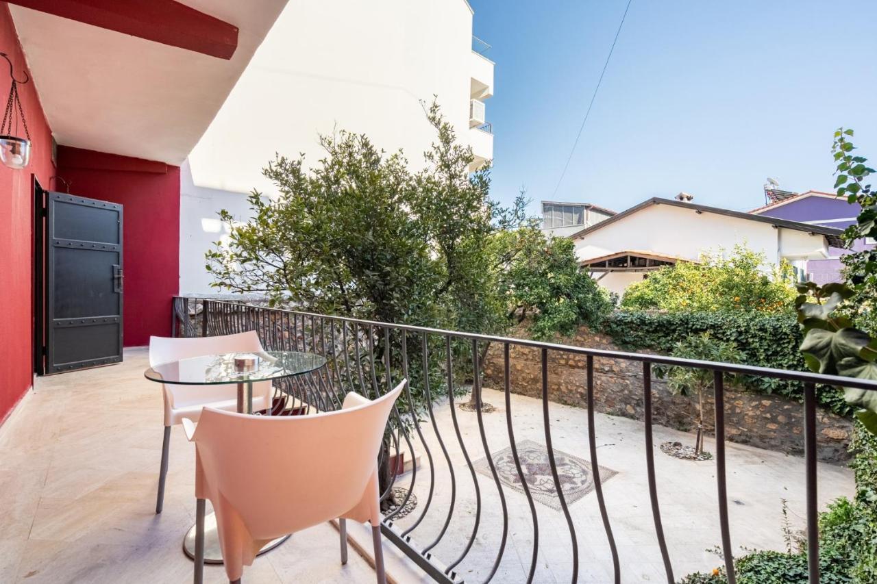 Fascinating Flat Near Hadrians Gate Daire