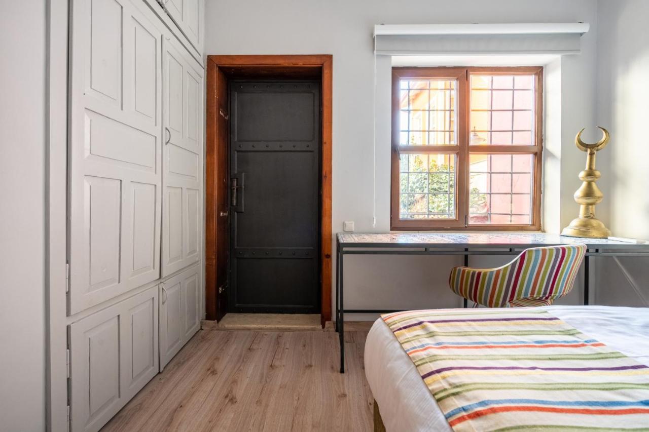 Fascinating Flat Near Hadrians Gate Daire