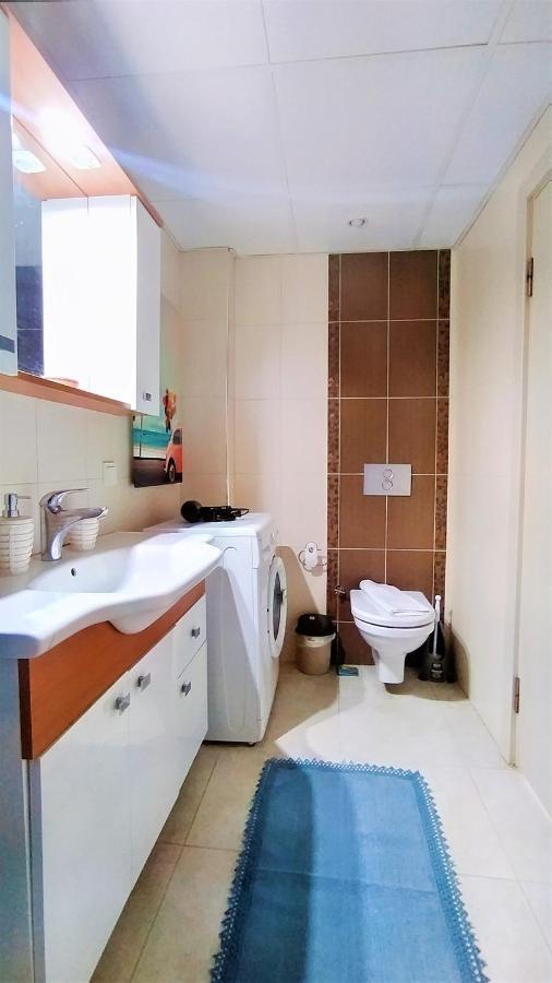 Flat Close To With Balcony In Konyaalti Antalya