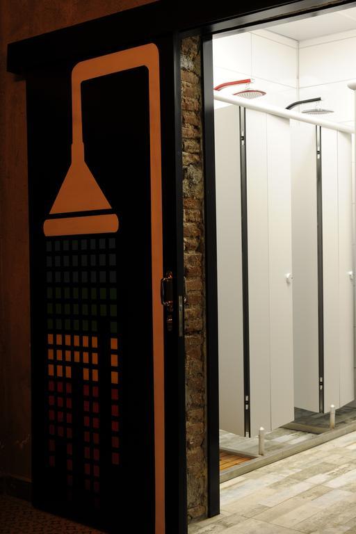 Role Street Hostel