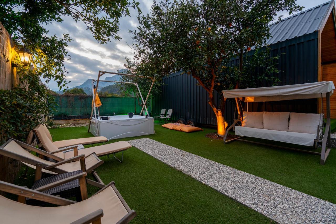 Collesium Garden Aparthotel