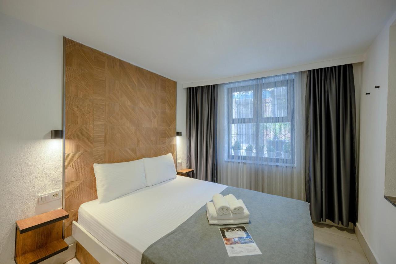 The Easy Terrace Otel