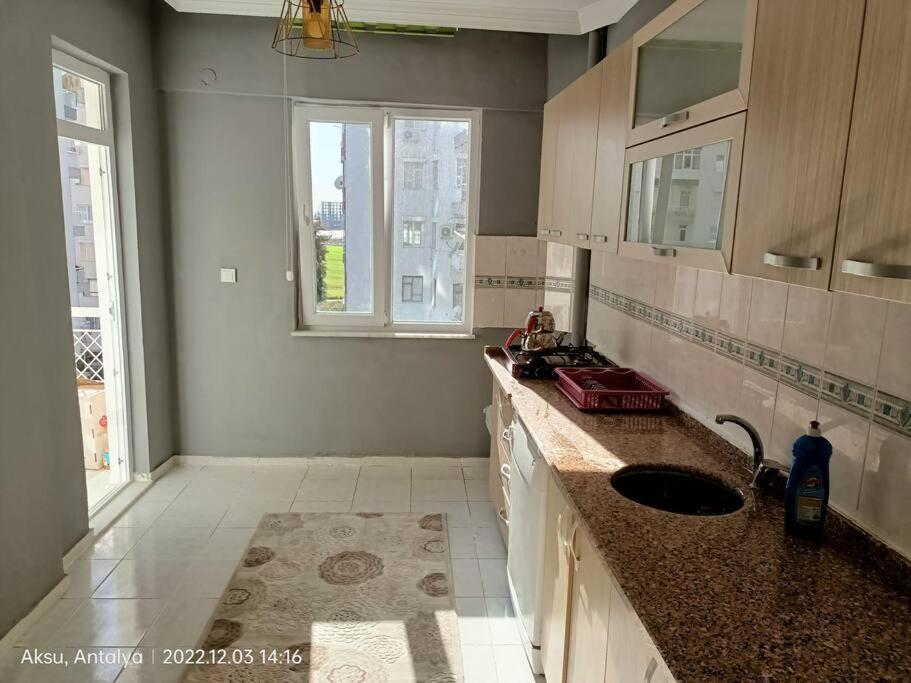3+1 Daire.hizli Wifi,havalimani Plaj, Market Yakin Daire Antalya