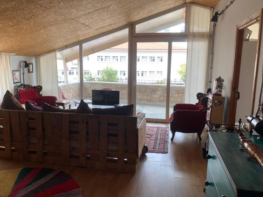 Tarihi Kaleici Muhtesem Dizayn Huzurlu Keyifli Teras Keyifli Oezel Ev Pansiyon Antalya
