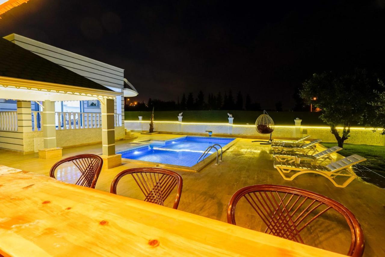 Marvelous With Private Pool In Muratpasa *