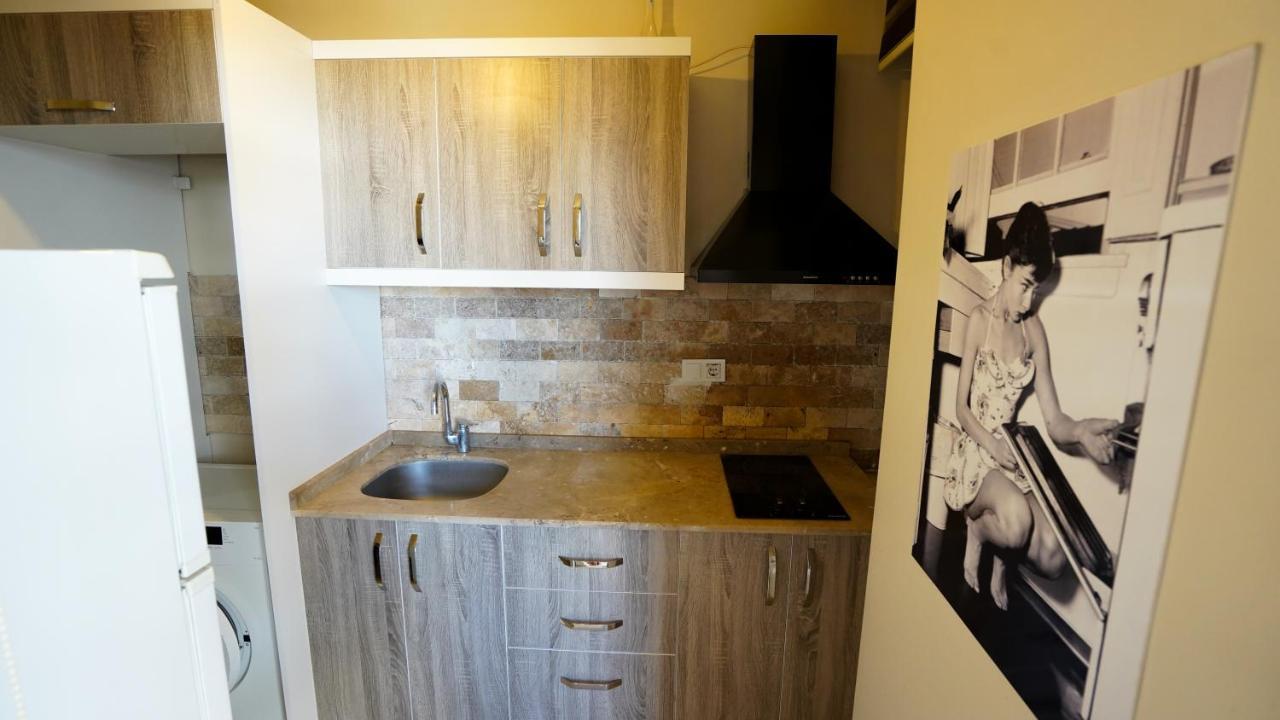 Arya Suits Apartment Antalya