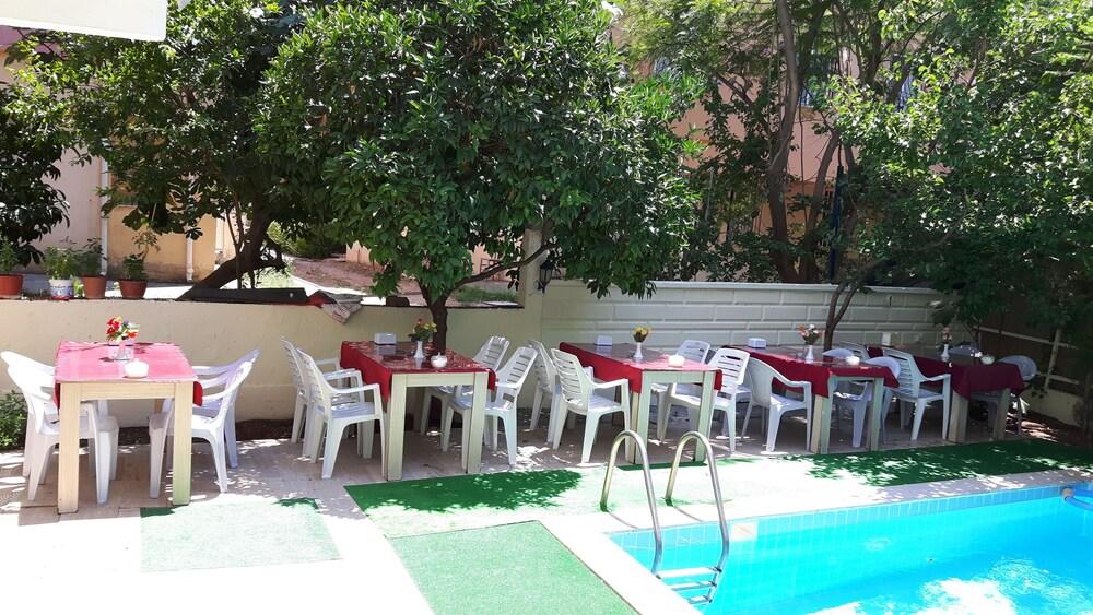 Kafkas Hotel