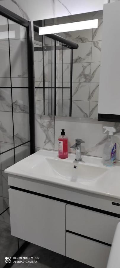 Apartment Near Isiklar Street, Close To Kaleici *