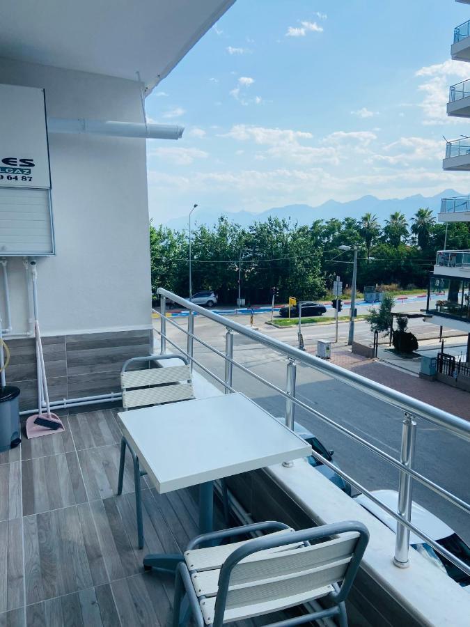 Near Isiklar Street, Close To Kaleici Apartment Antalya