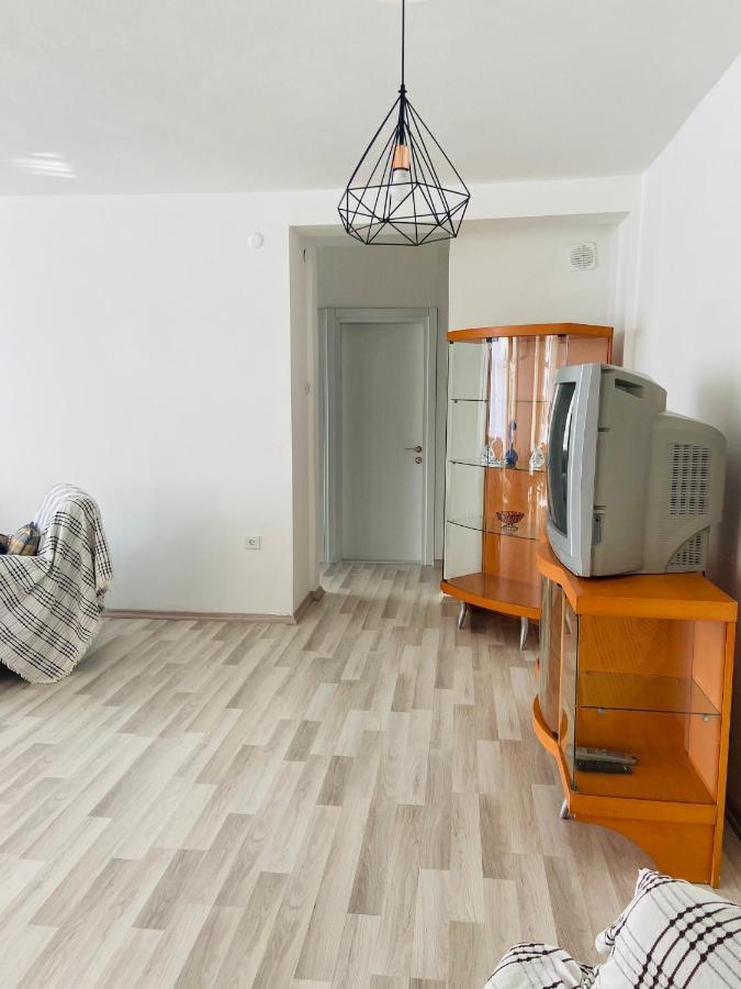 Near Isiklar Street, Close To Kaleici Apartment Antalya
