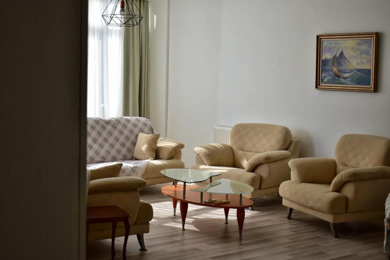 Near Isiklar Street, Close To Kaleici Apartment Antalya