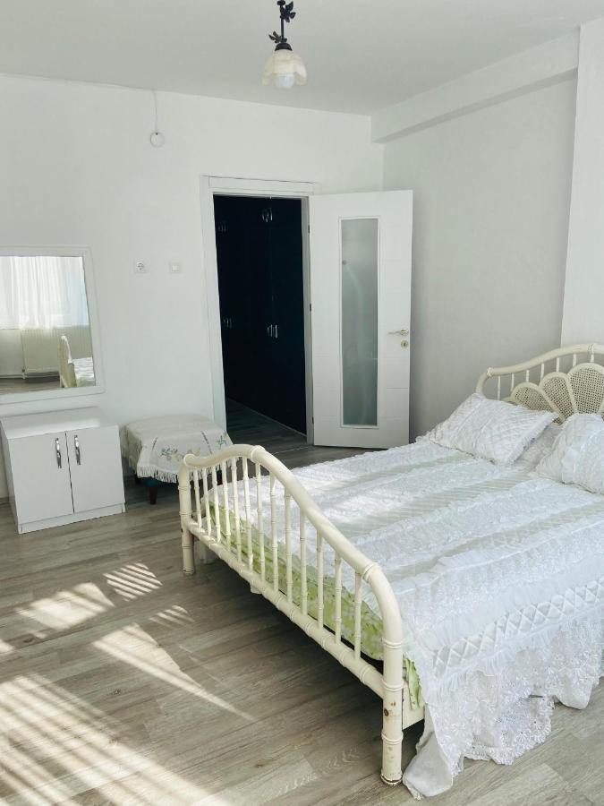 Apartment Near Isiklar Street, Close To Kaleici *