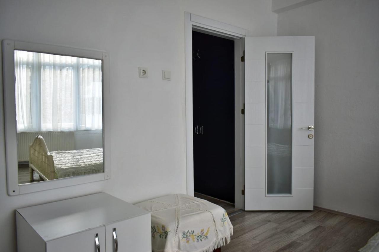 Apartment Near Isiklar Street, Close To Kaleici
