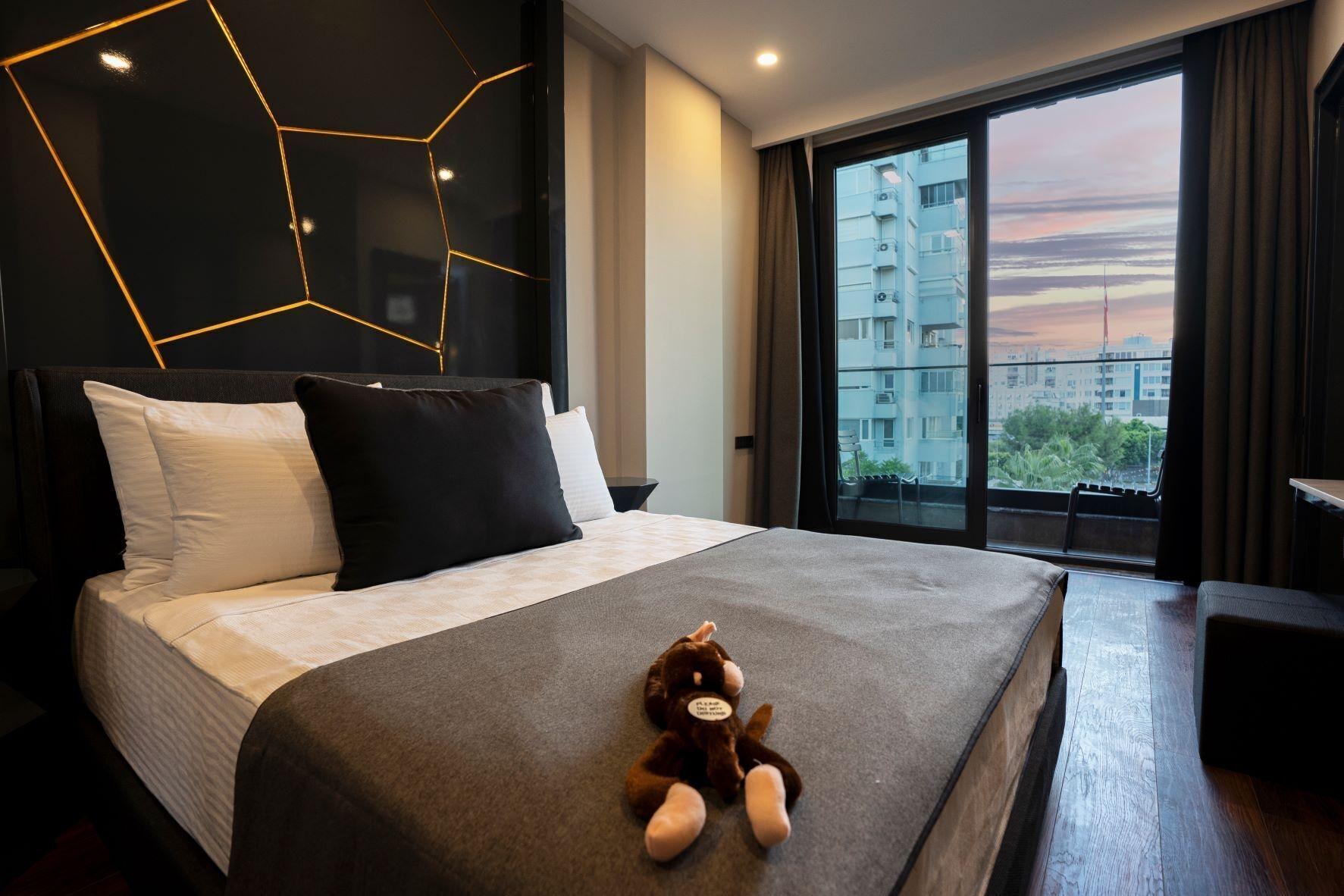 Hotel Adalia 3*