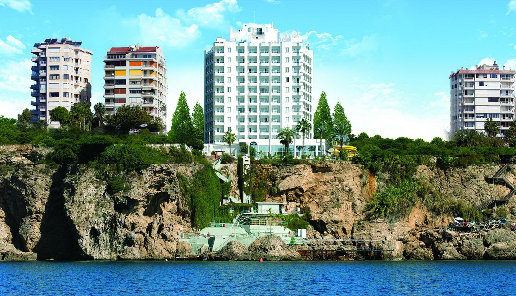 Hotel Adonis