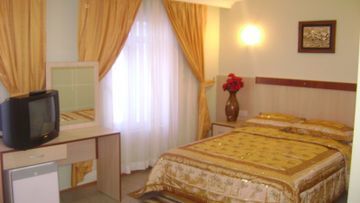 Safari Hotel