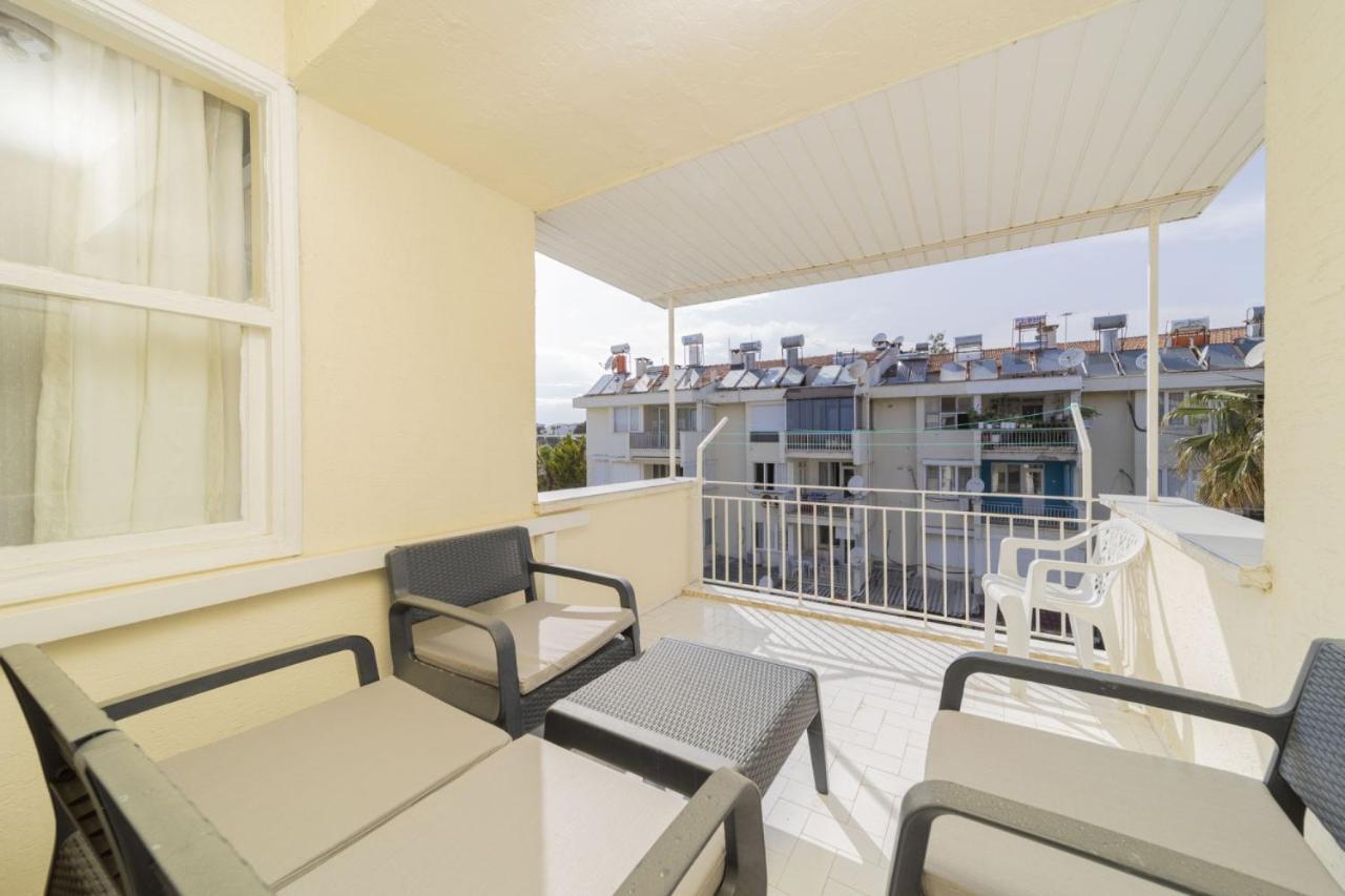 Spacious Flat Near Lara In Muratpasa