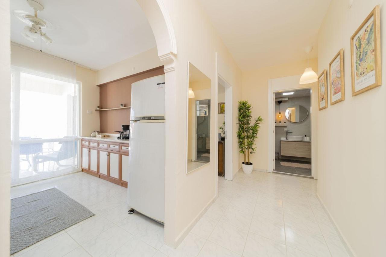 Spacious Flat Near Lara In Muratpasa