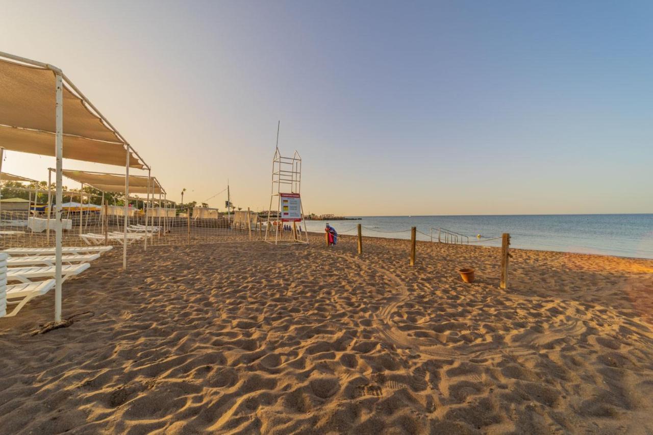 Spacious Flat Near Lara In Muratpasa Apartment Antalya