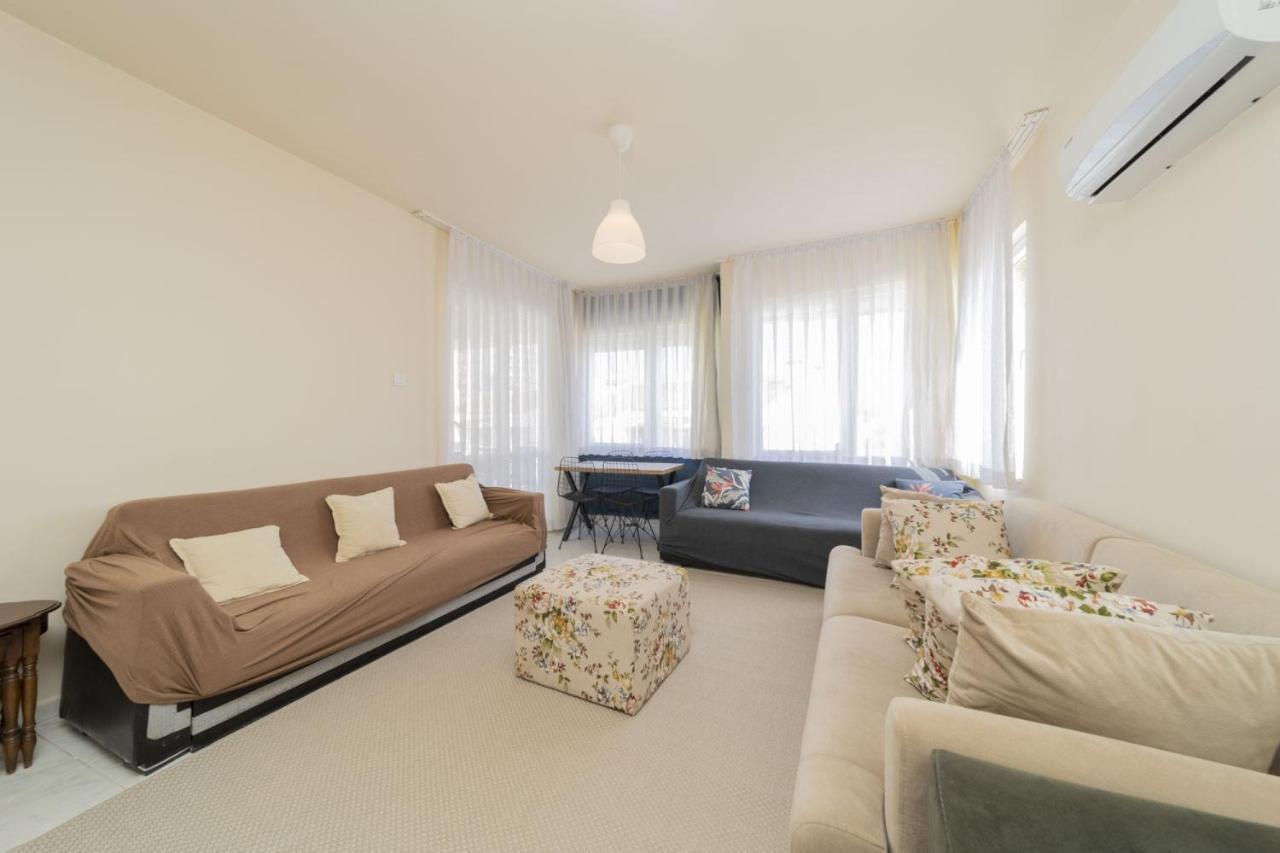Spacious Flat Near Lara In Muratpasa Antalya