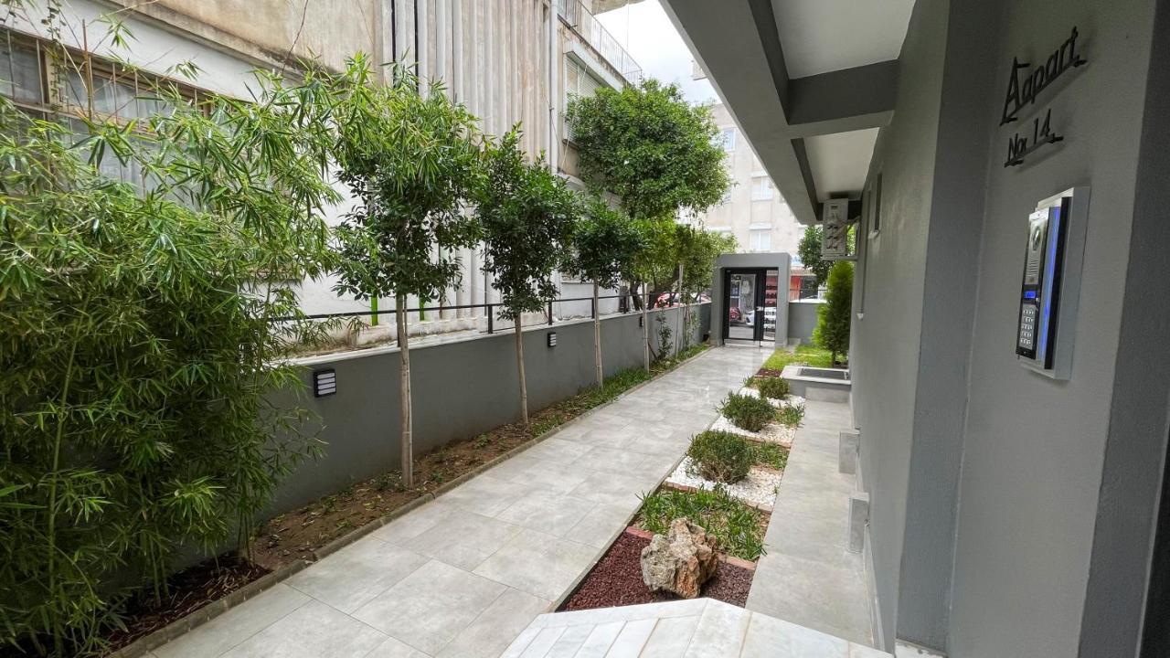 A Old Town Aparthotel