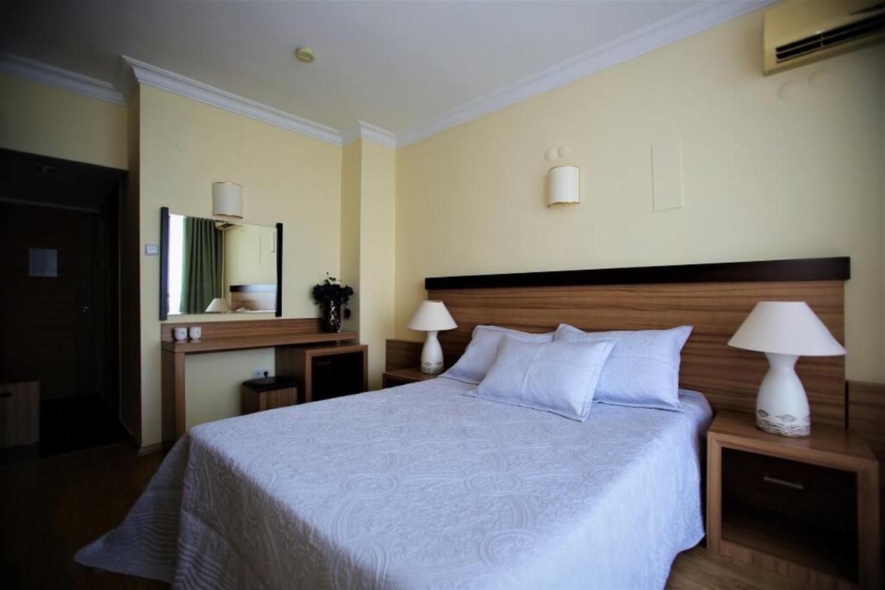 Hotel Lara (adults Only) 3*