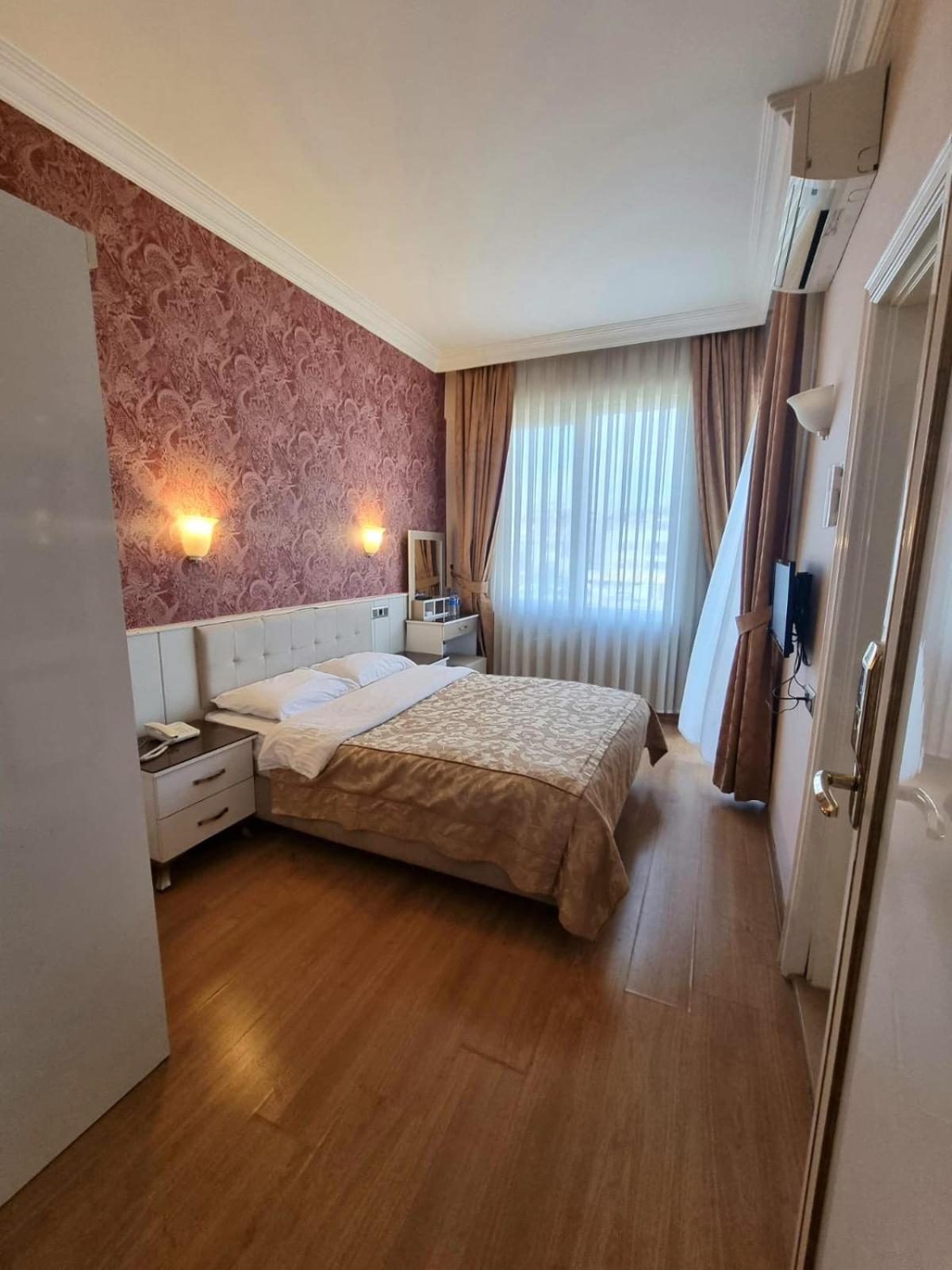 Europa 3*