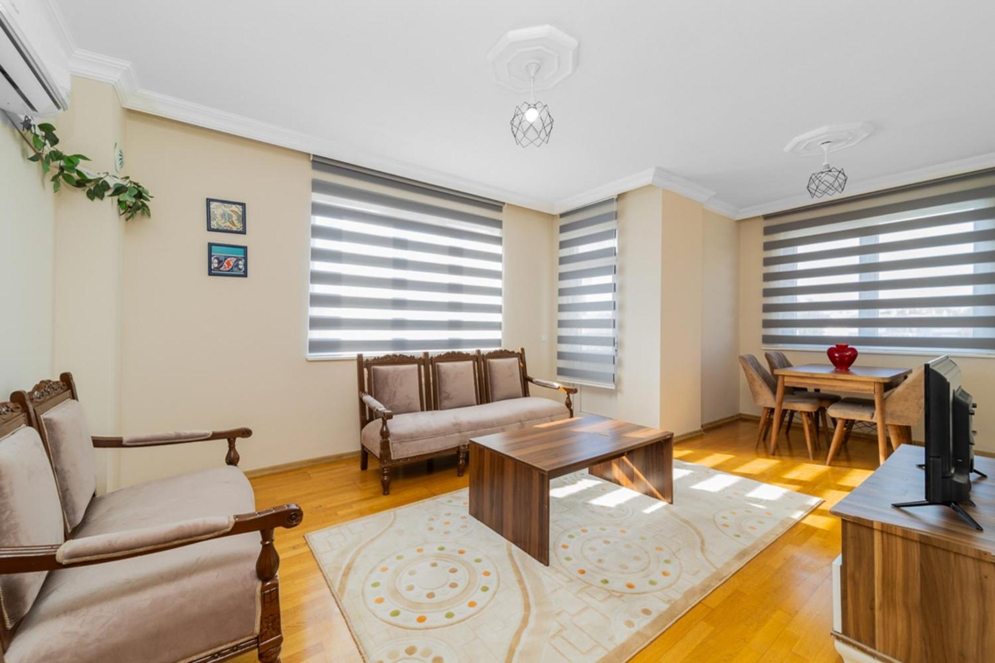 Central Flat W Balcony 10 Min To Hadrian Gates Antalya