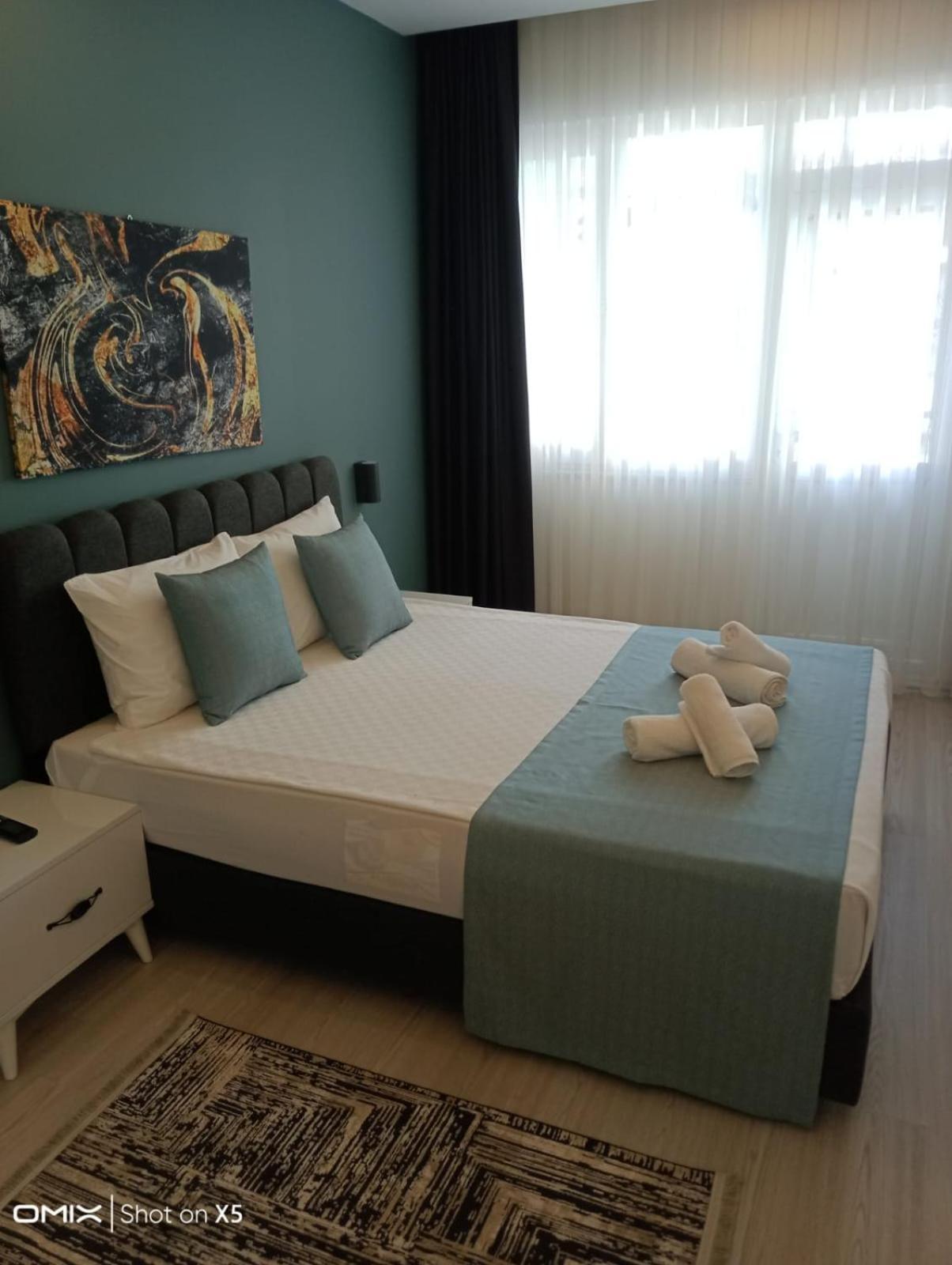 Hadrians Tower Aparthotel