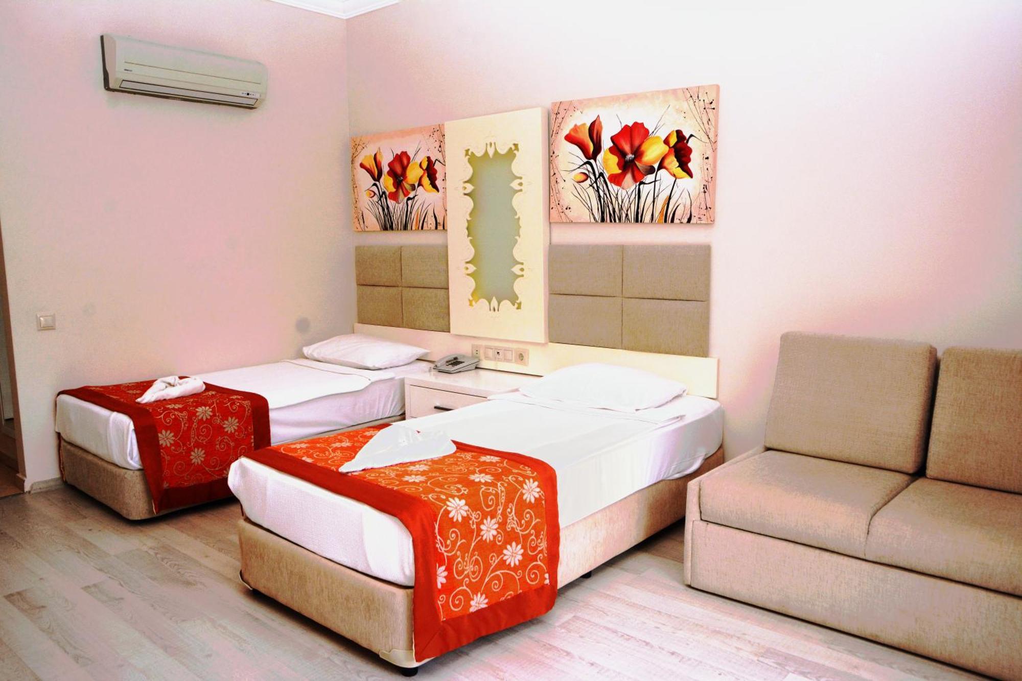 Hotel Miramor & 5*