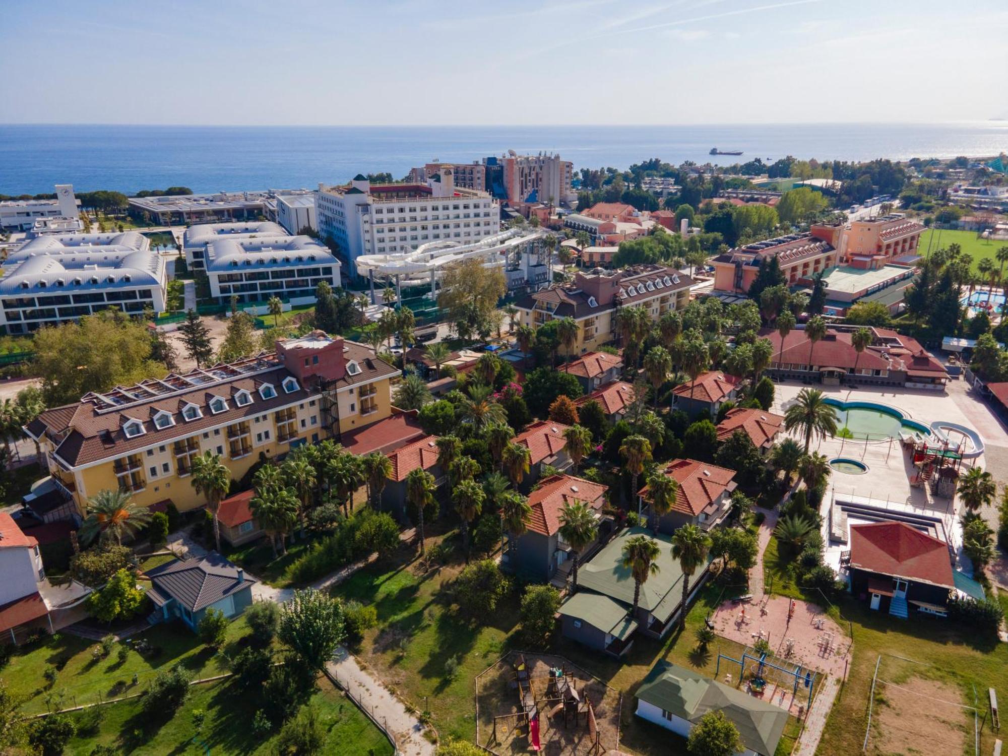 Mir'amor Garden Hotel