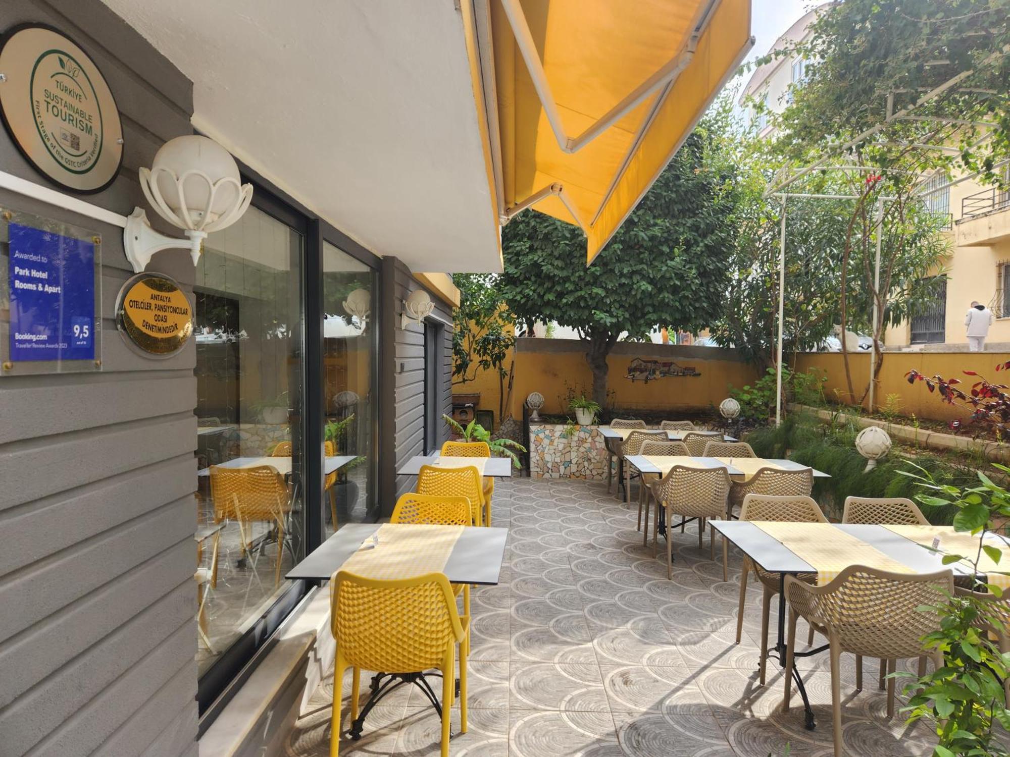 Otel Park &