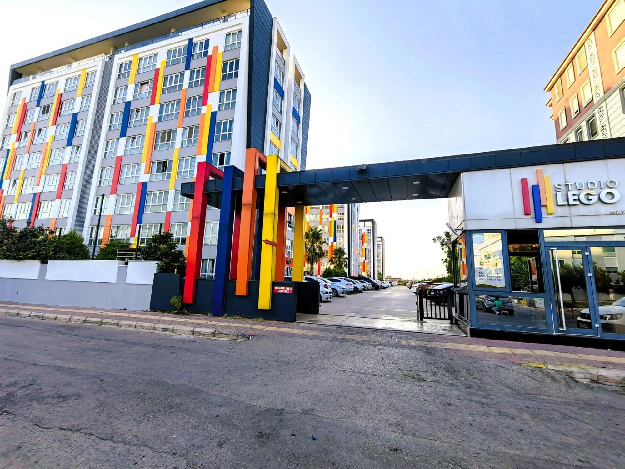 Legoland Complex Near The Airport