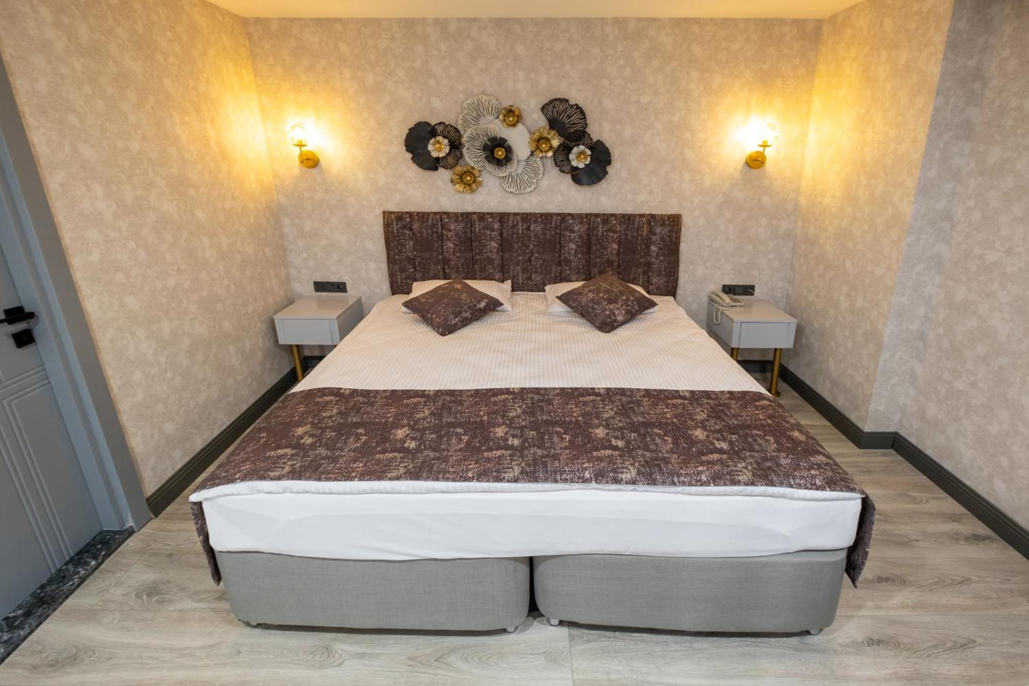 Otel Avion *