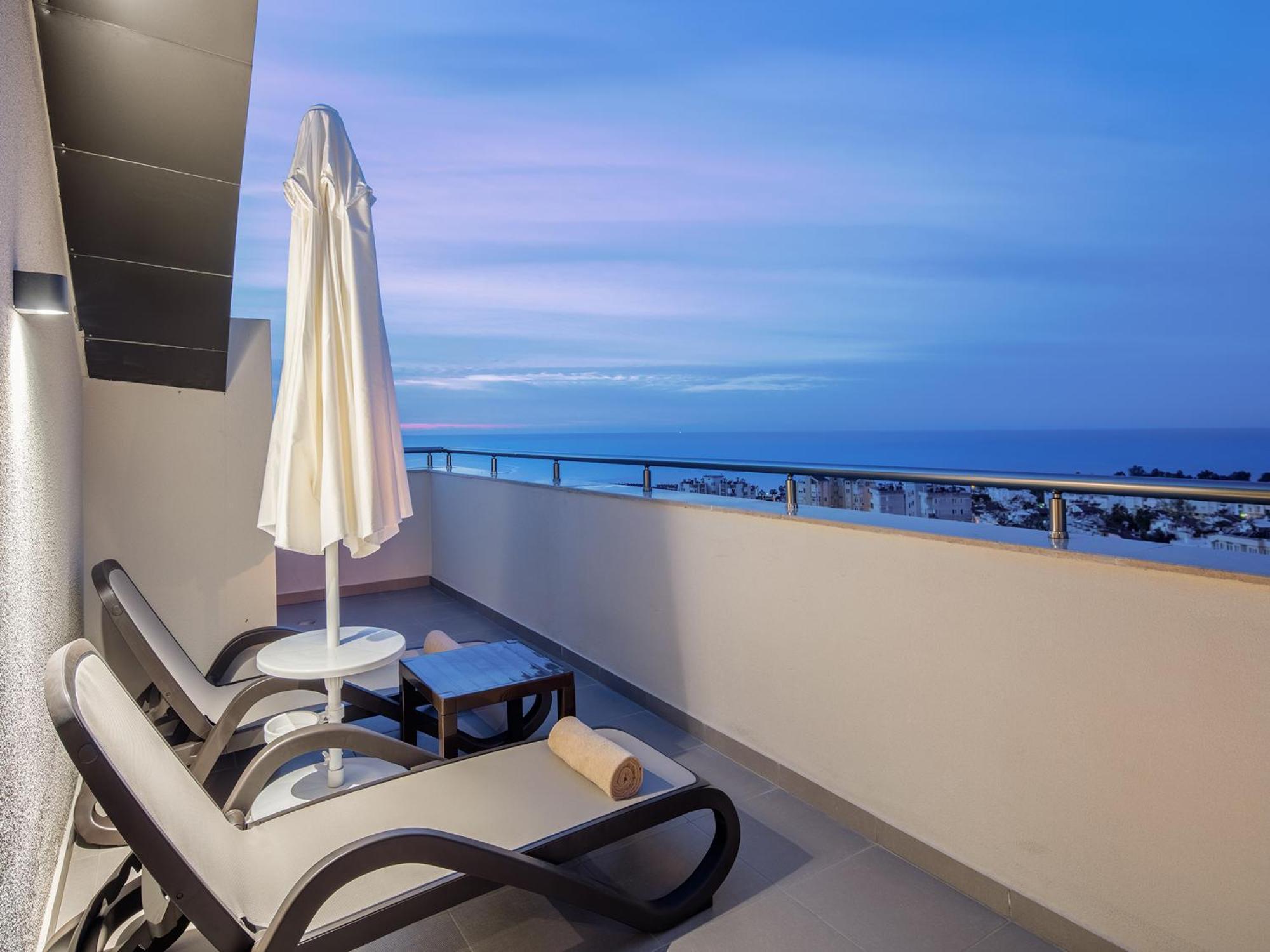 - Lara By Ihg 5*