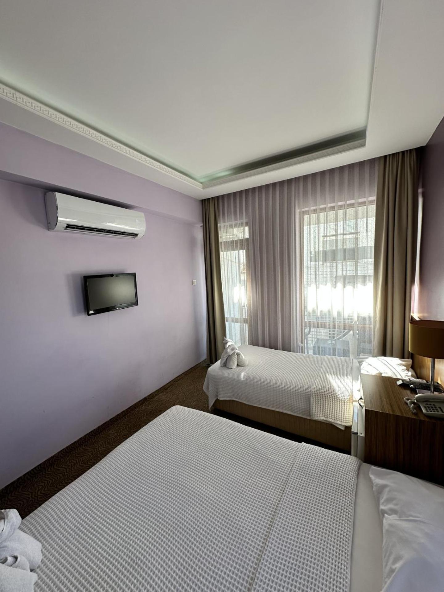 Lara Kapris Hotel