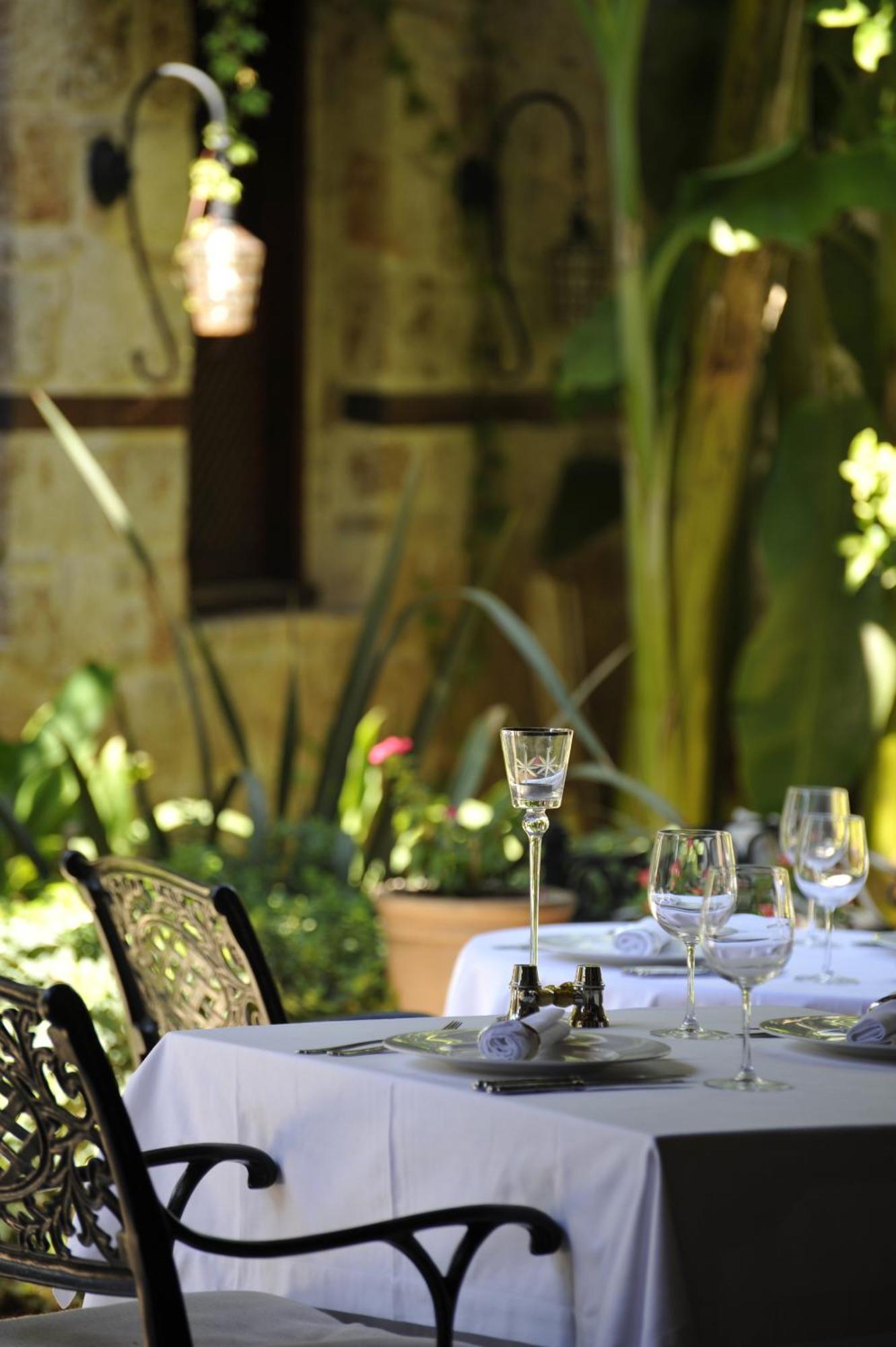 Hotel Tuvana