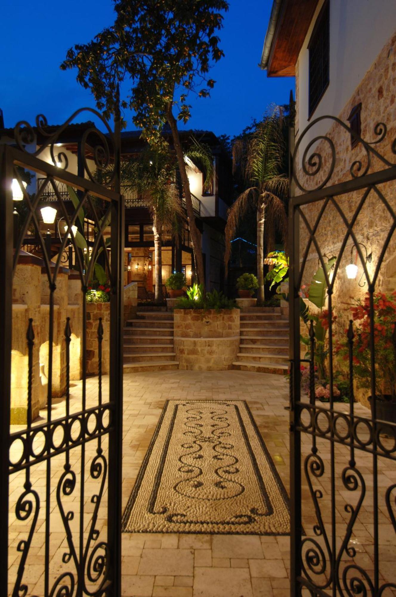 Hotel Tuvana Antalya
