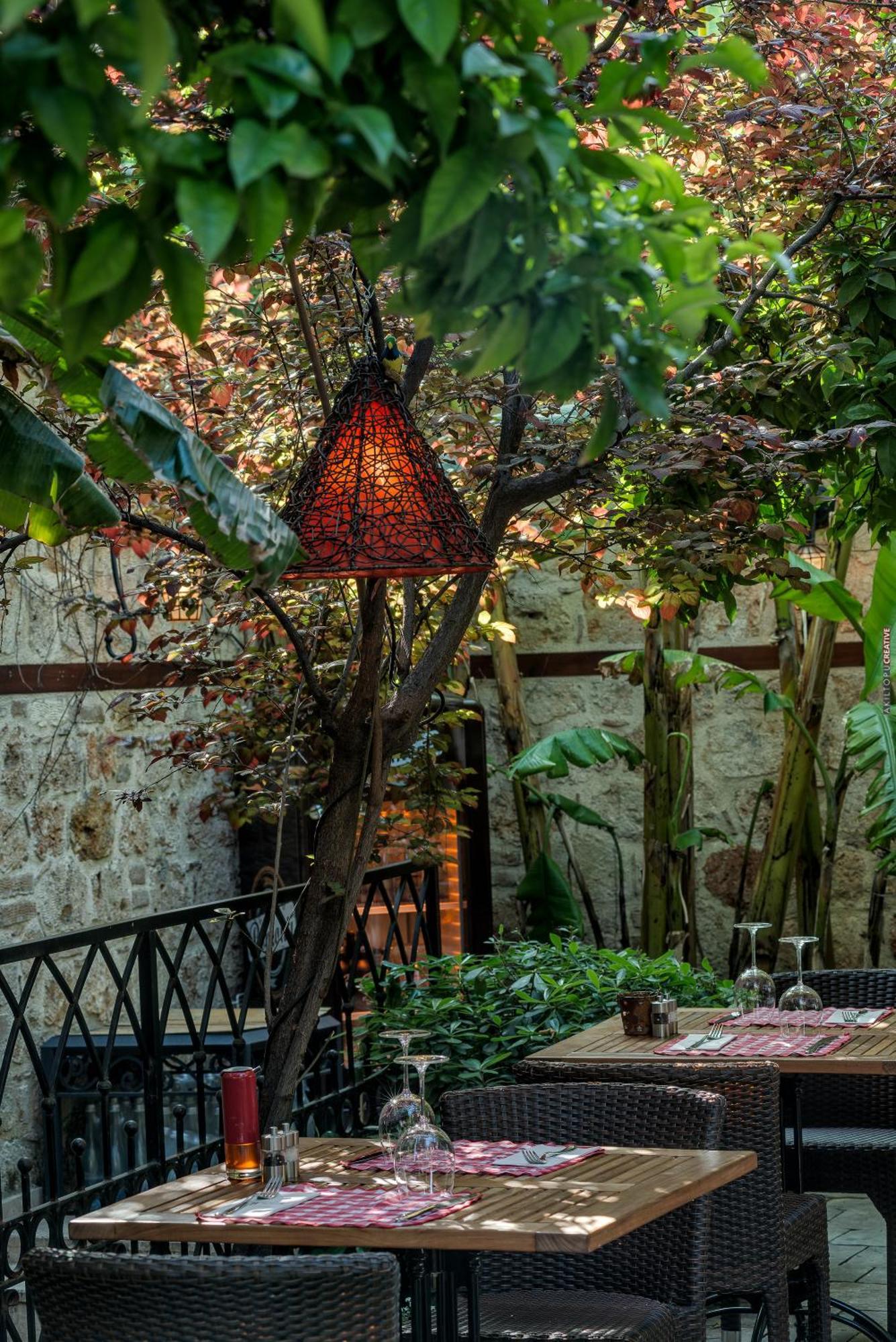 Hotel Tuvana