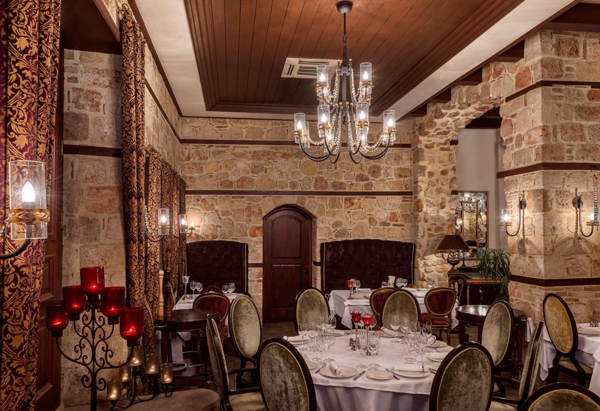 Hotel Tuvana 4*