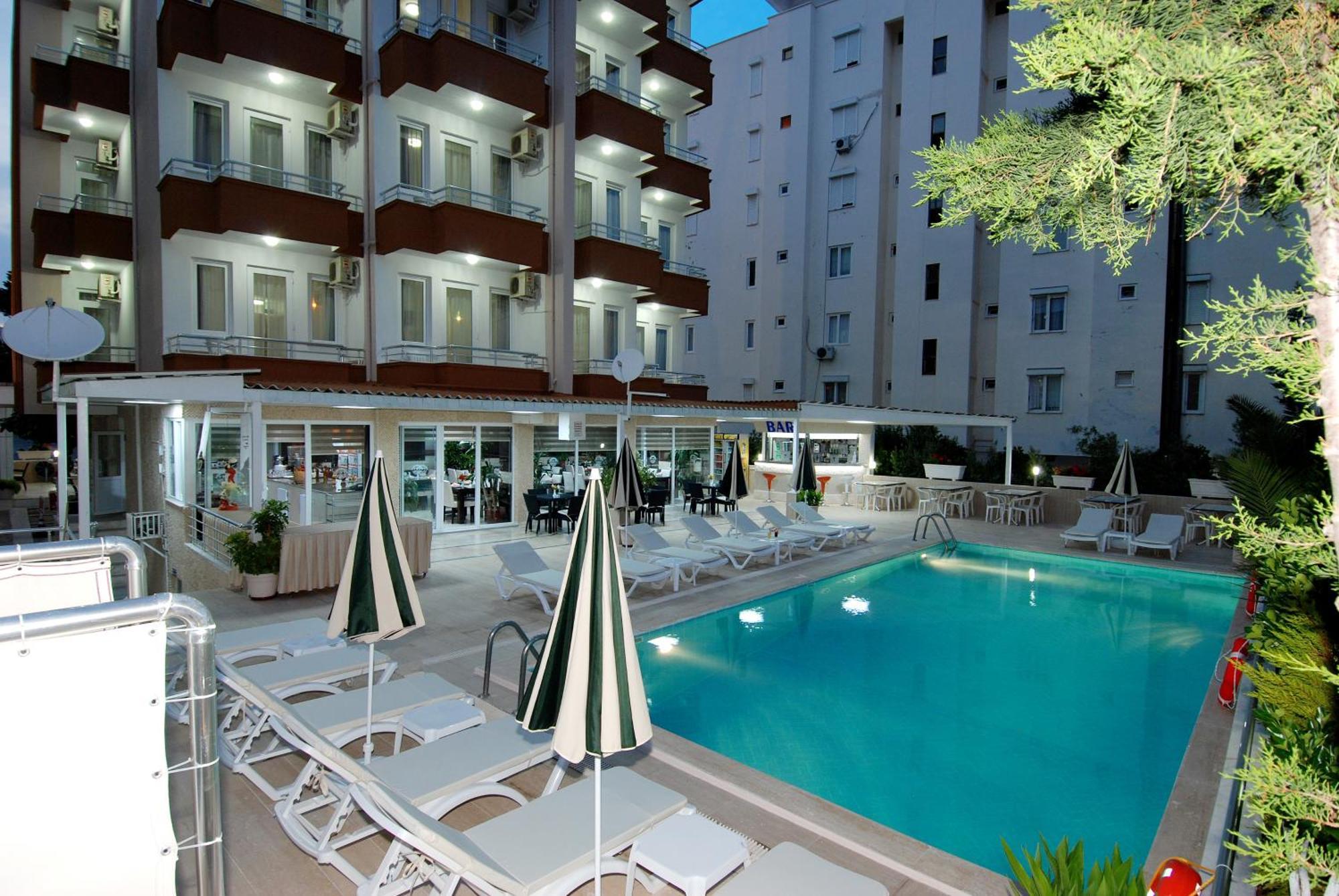 Hotel Lara Diamond Antalya