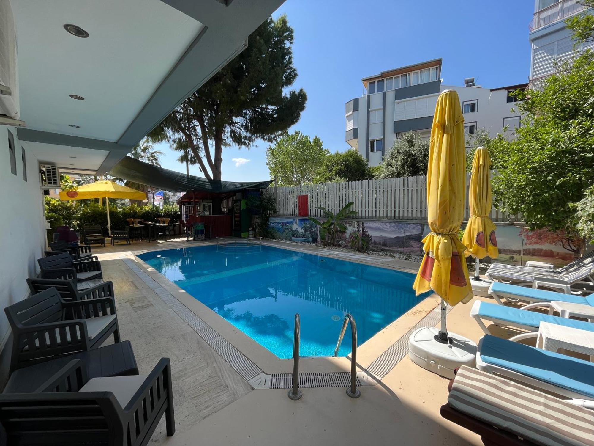 Lunay Otel 2*