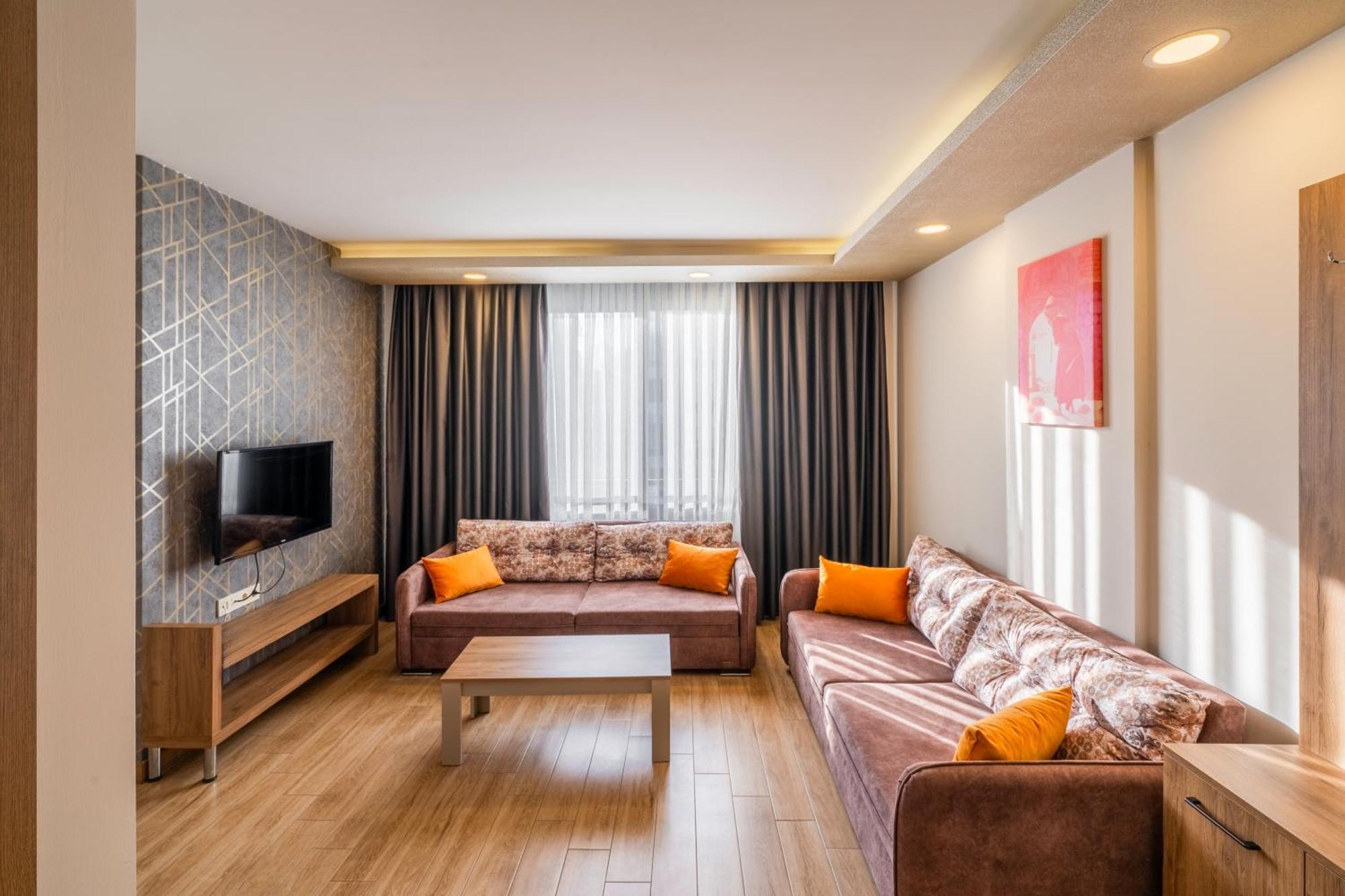Golden World Apart Otel