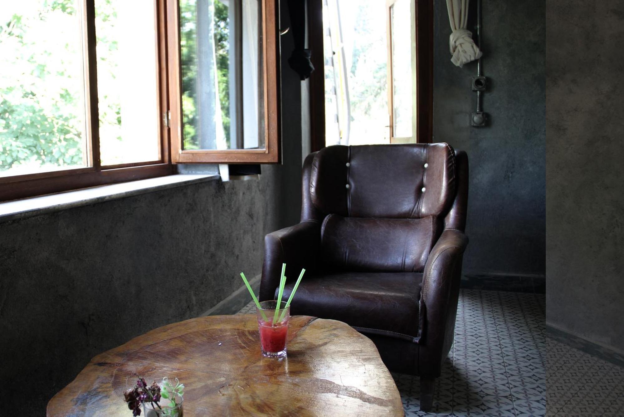 Role Street Hostel *
