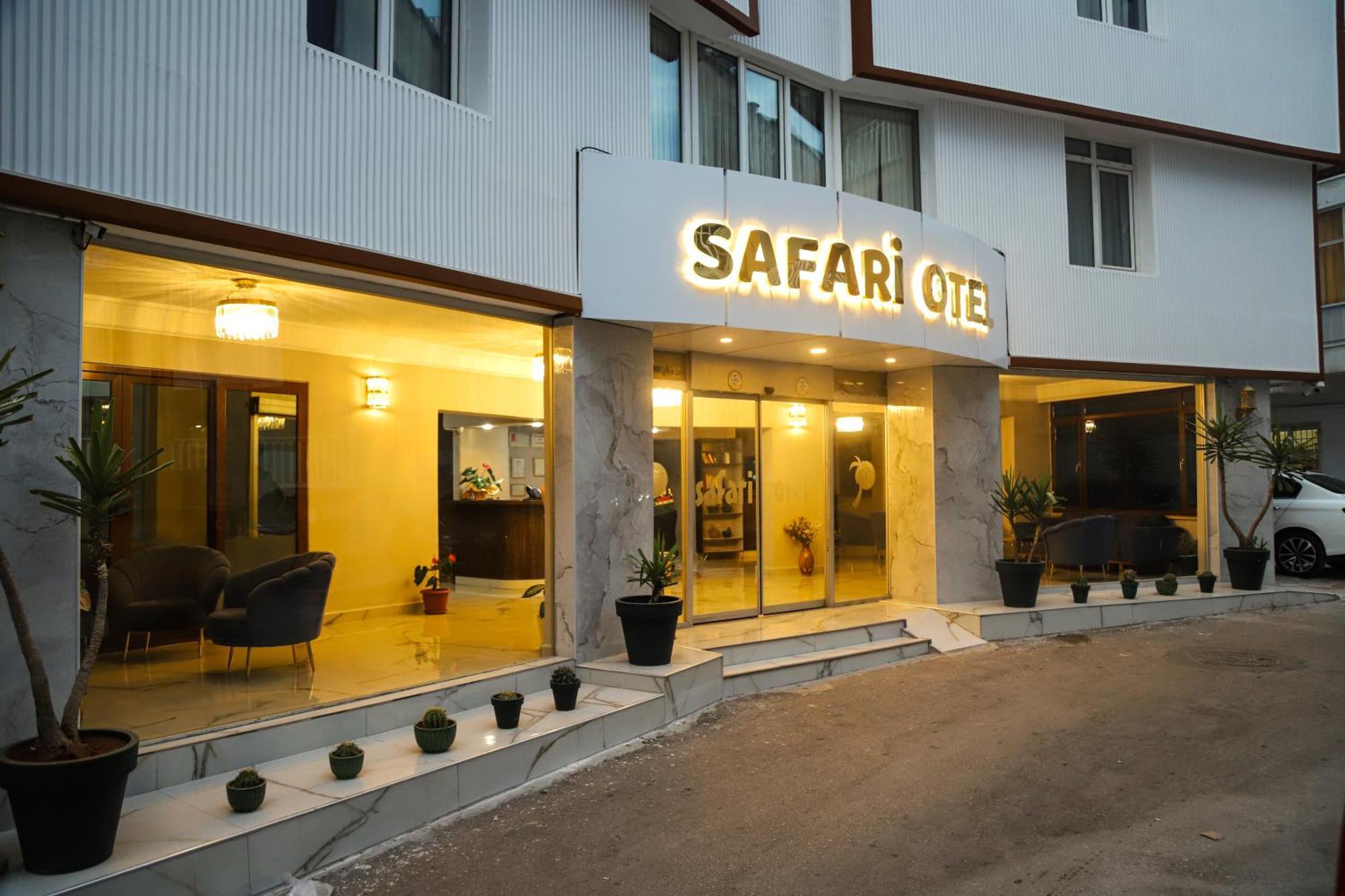 Safari 3*