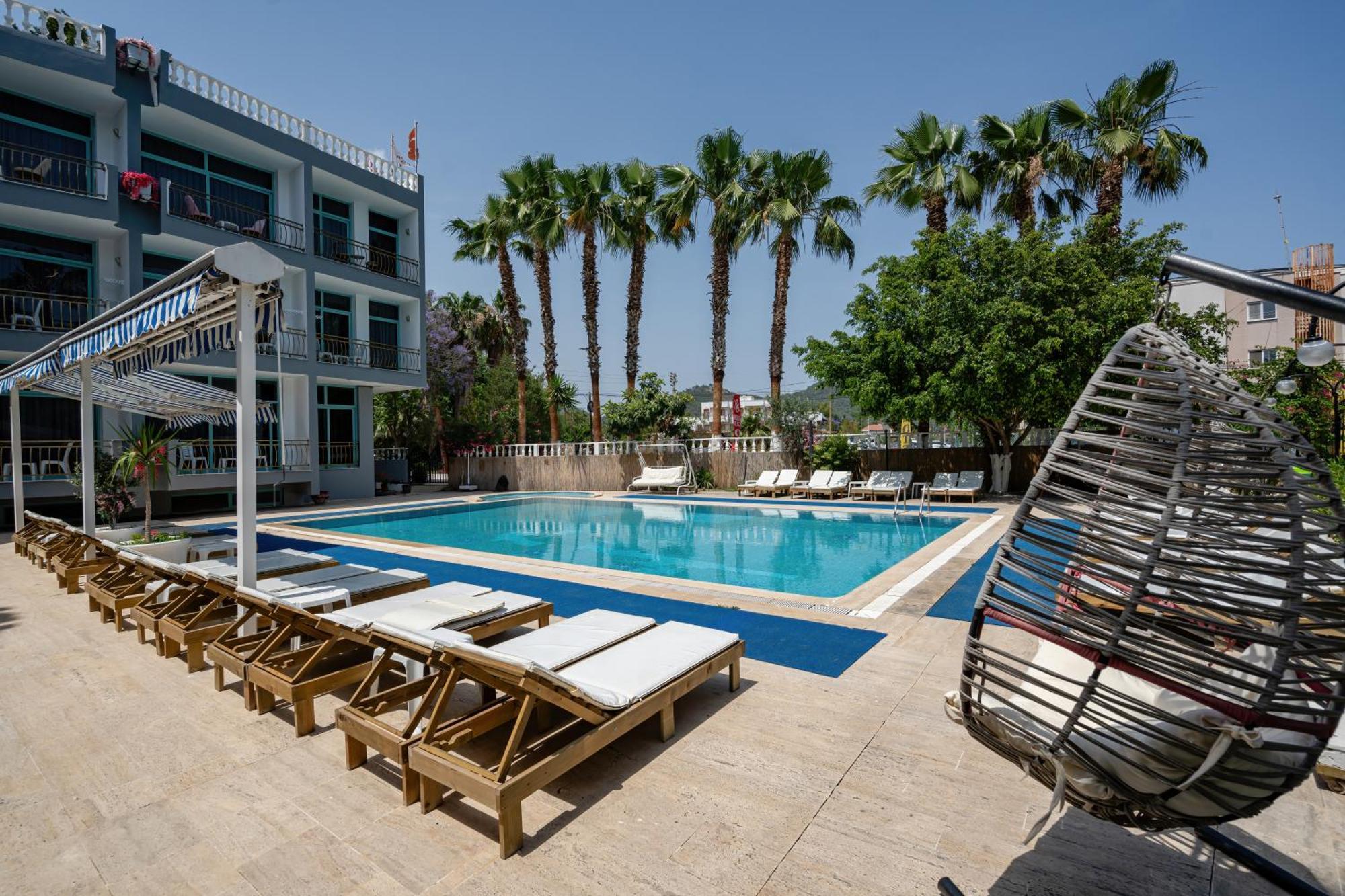 Hotel Moda Camyuva 3*