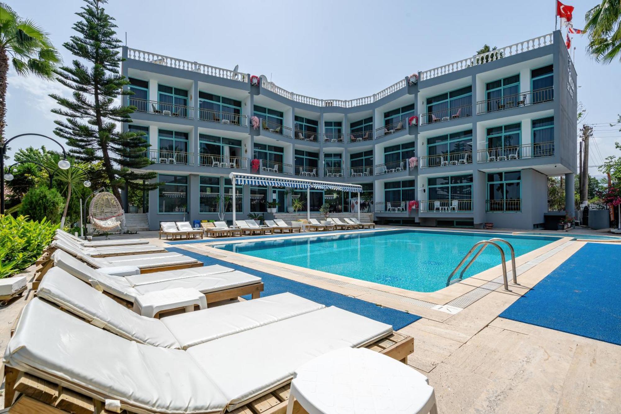 Hotel Moda Camyuva