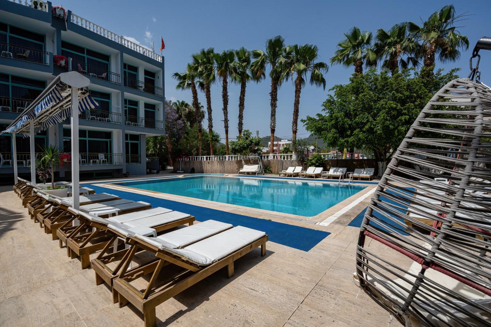 Hotel Moda Camyuva