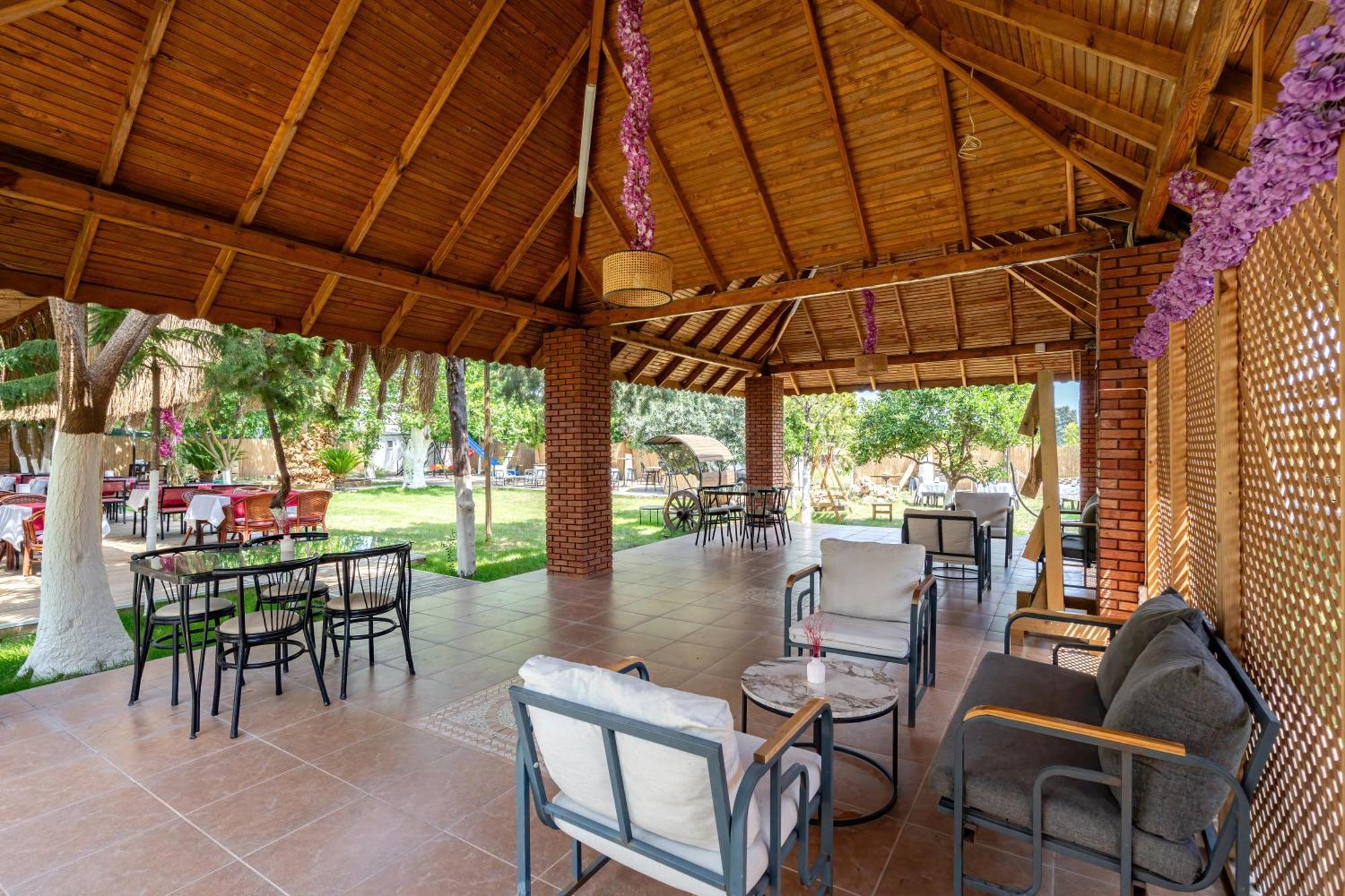 Moda Camyuva Hotel