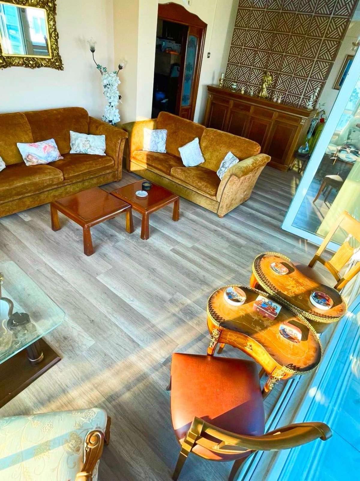 Bed & Breakfast With Sea View, Right In The Center
